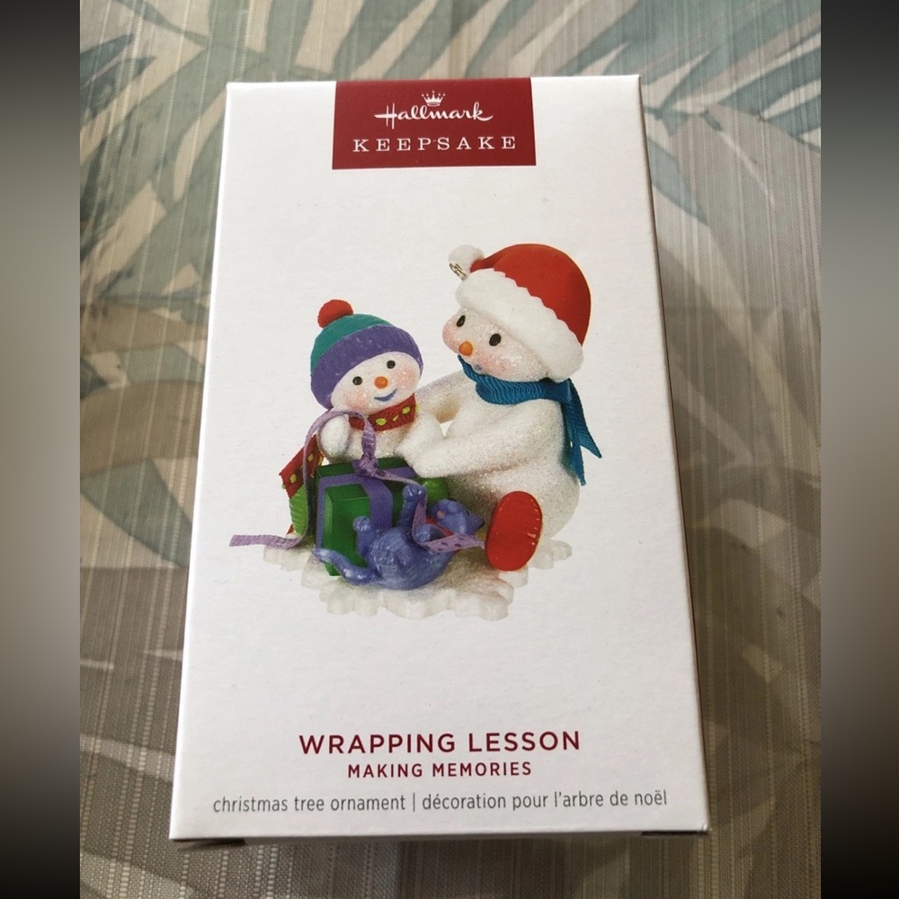 Hallmark 2024 “Wrapping Lessons” Ornament - NEW